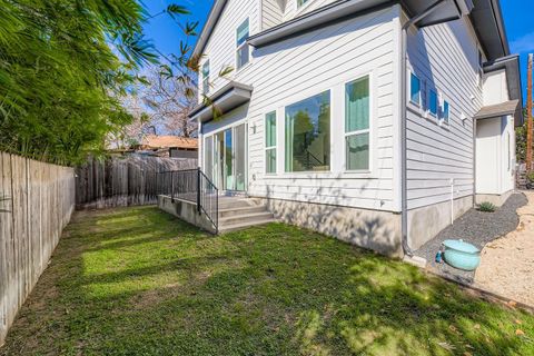 Tiny photo for 2315 Santa Maria ST, Austin, TX 78702 (MLS # 2380397)