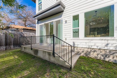 Tiny photo for 2315 Santa Maria ST, Austin, TX 78702 (MLS # 2380397)