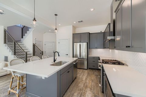 Tiny photo for 2315 Santa Maria ST, Austin, TX 78702 (MLS # 2380397)