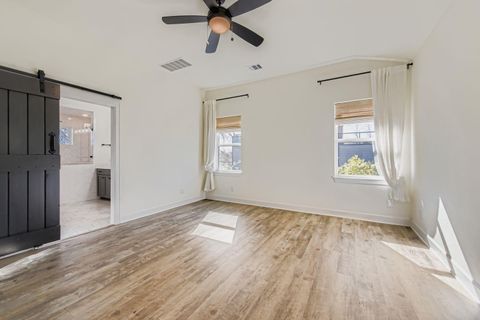 Tiny photo for 2315 Santa Maria ST, Austin, TX 78702 (MLS # 2380397)