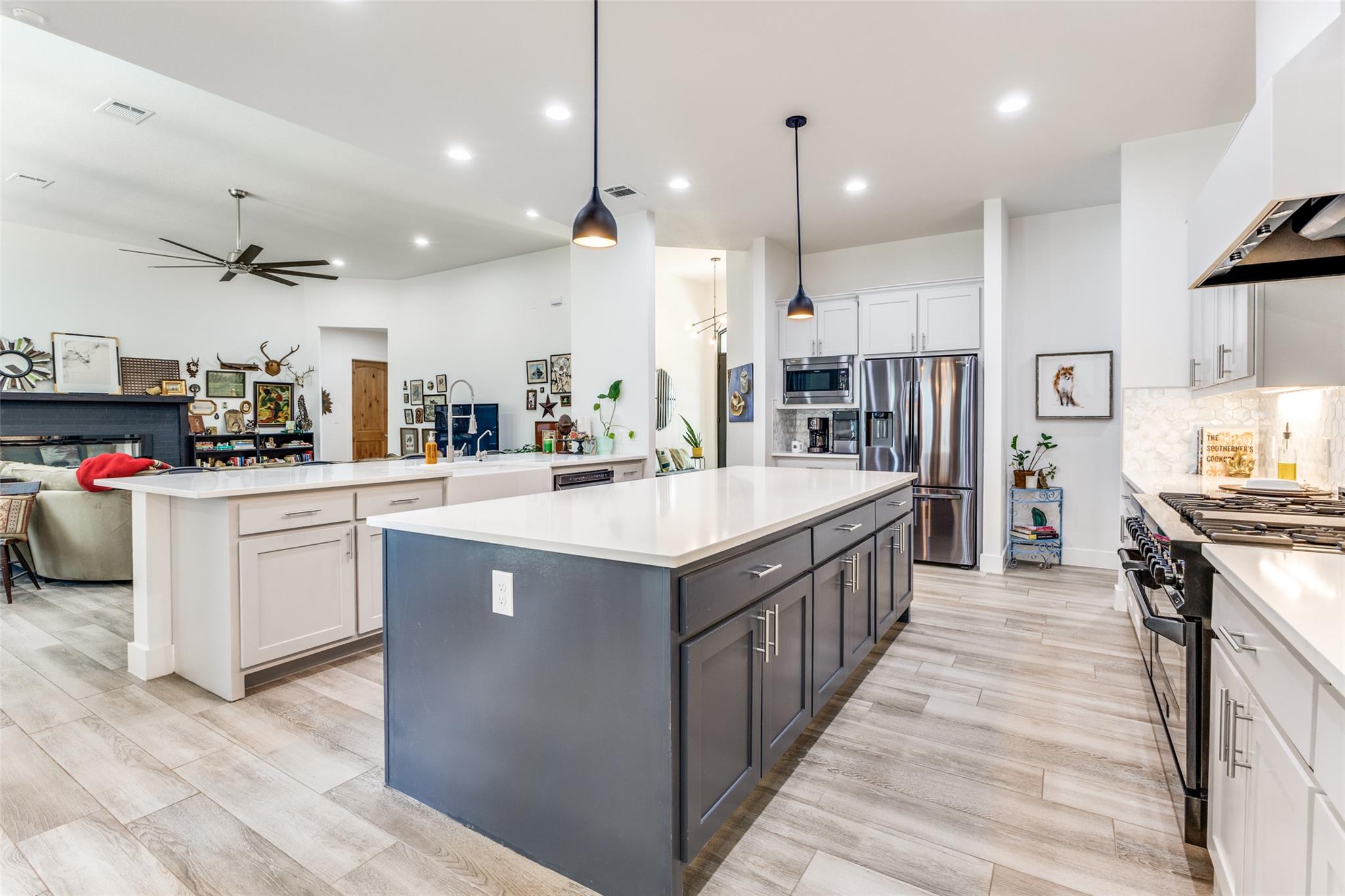 410 Woodland Oaks TRL