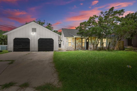 Photo of 1606 Dale CV, Round Rock, TX 78664 (MLS # 8768383)