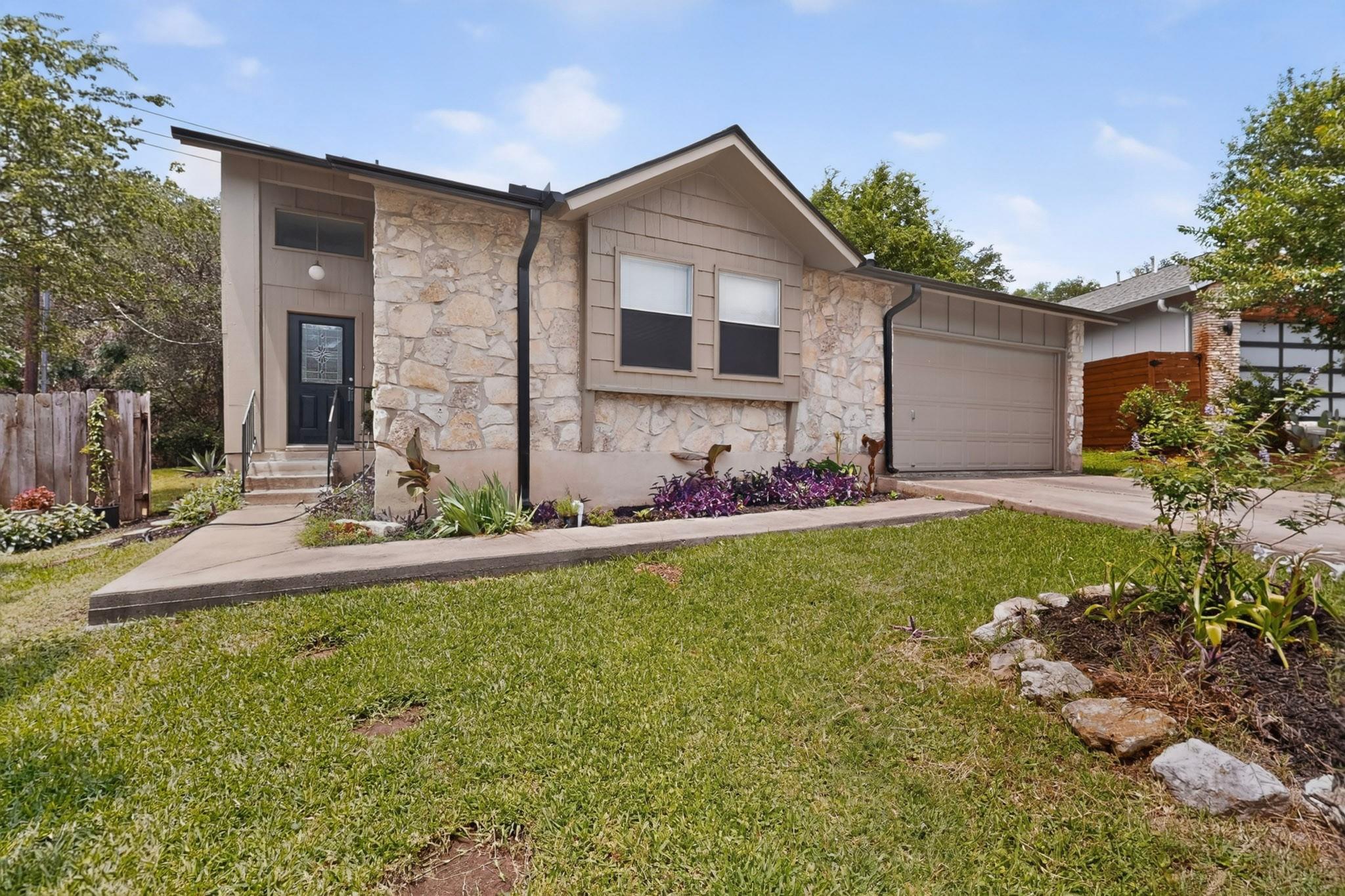 3403 Burliegh CV