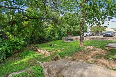 Tiny photo for 3204 Menchaca RD #303, Austin, TX 78704 (MLS # 5450118)
