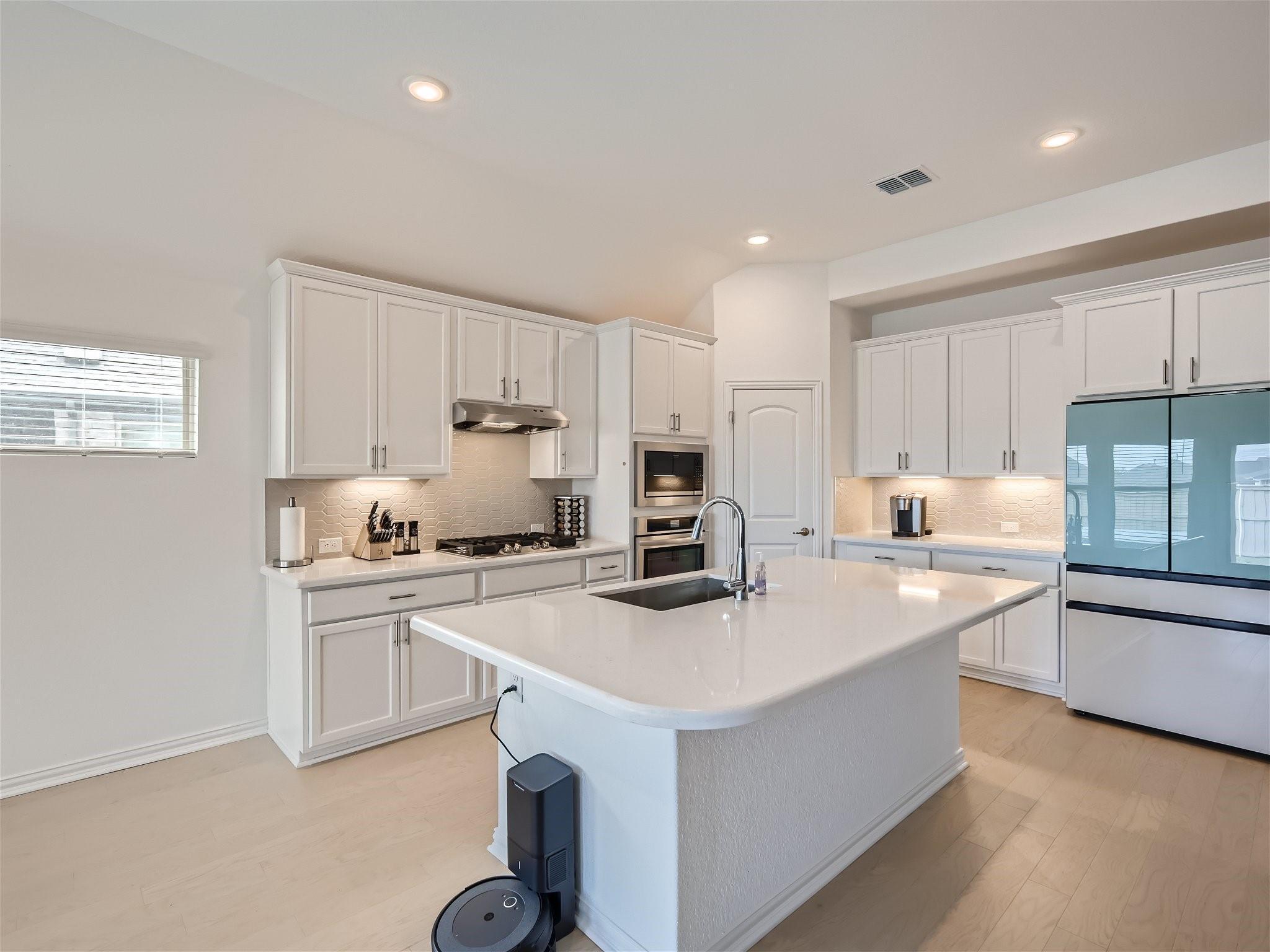 Bastrop, Texas 78602, United States, 3 Bedrooms Bedrooms, ,2 BathroomsBathrooms,Residential,Pending,61875