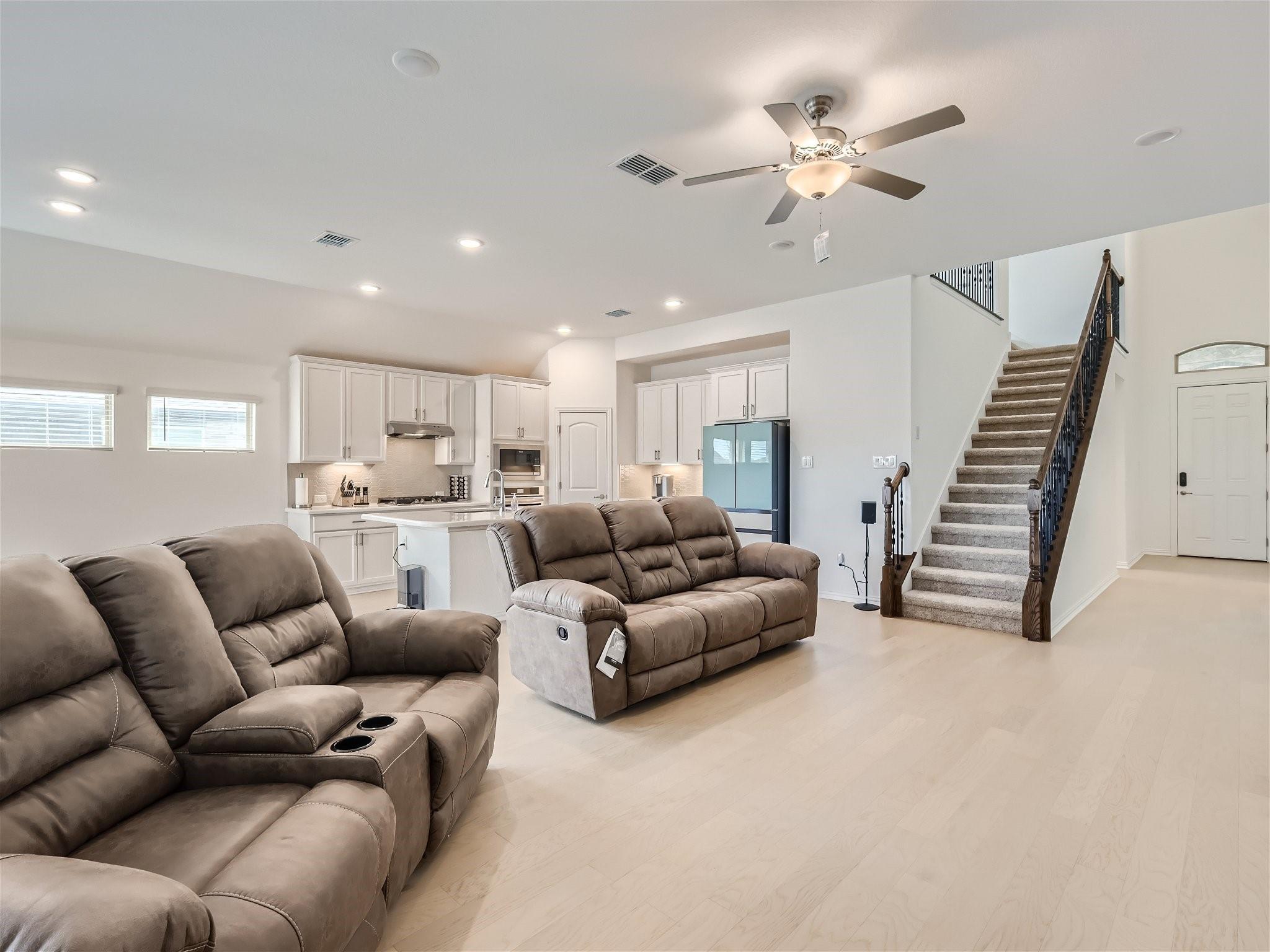 Bastrop, Texas 78602, United States, 3 Bedrooms Bedrooms, ,2 BathroomsBathrooms,Residential,Pending,61875