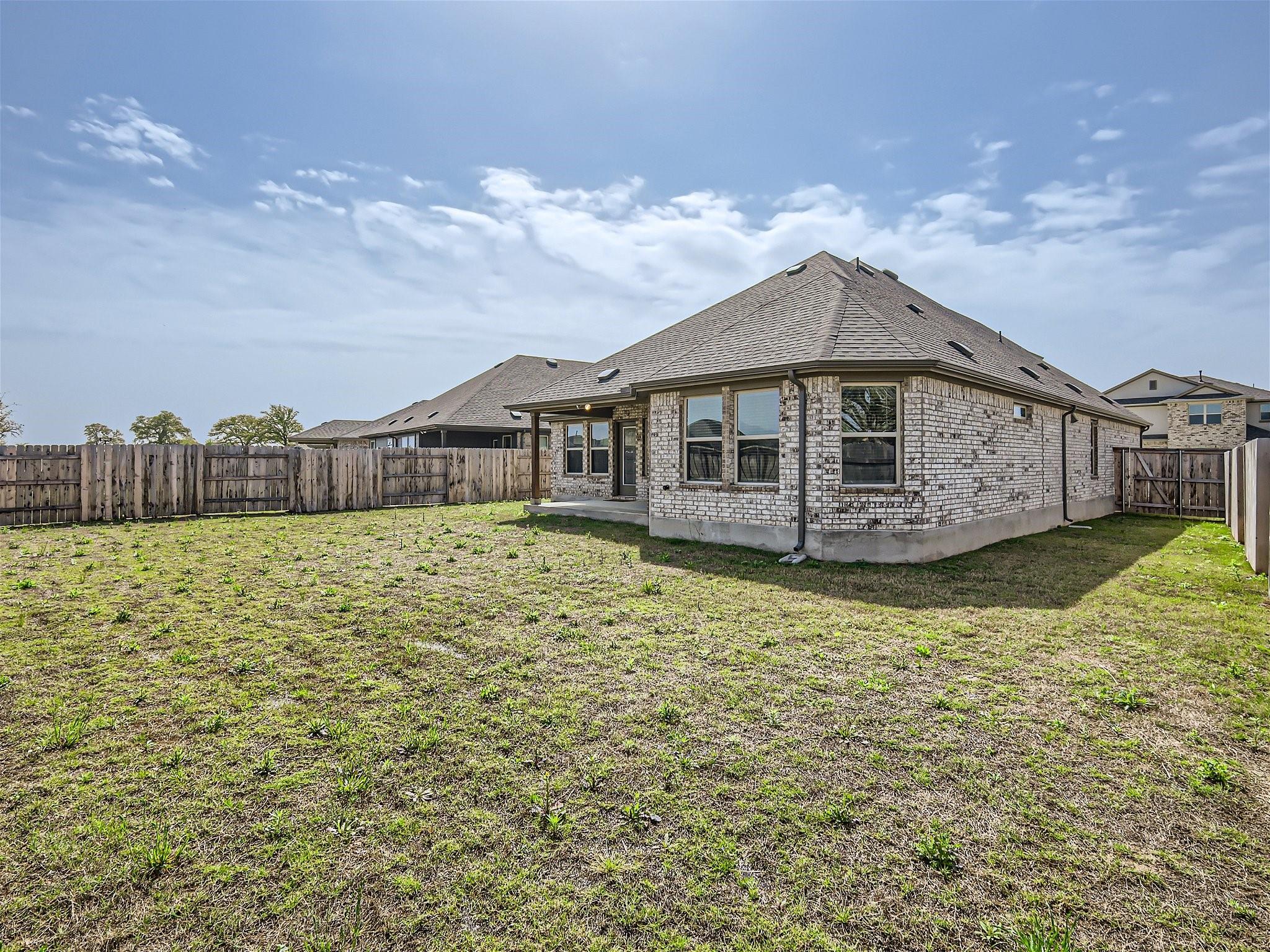 Bastrop, Texas 78602, United States, 3 Bedrooms Bedrooms, ,2 BathroomsBathrooms,Residential,Pending,61875