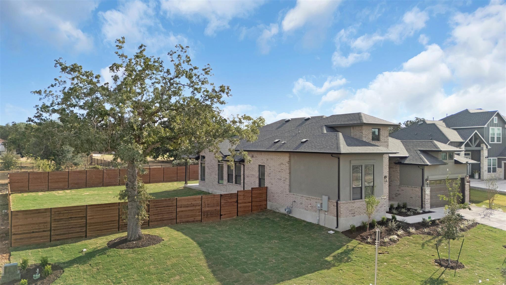 1101 Painted Horse DR
