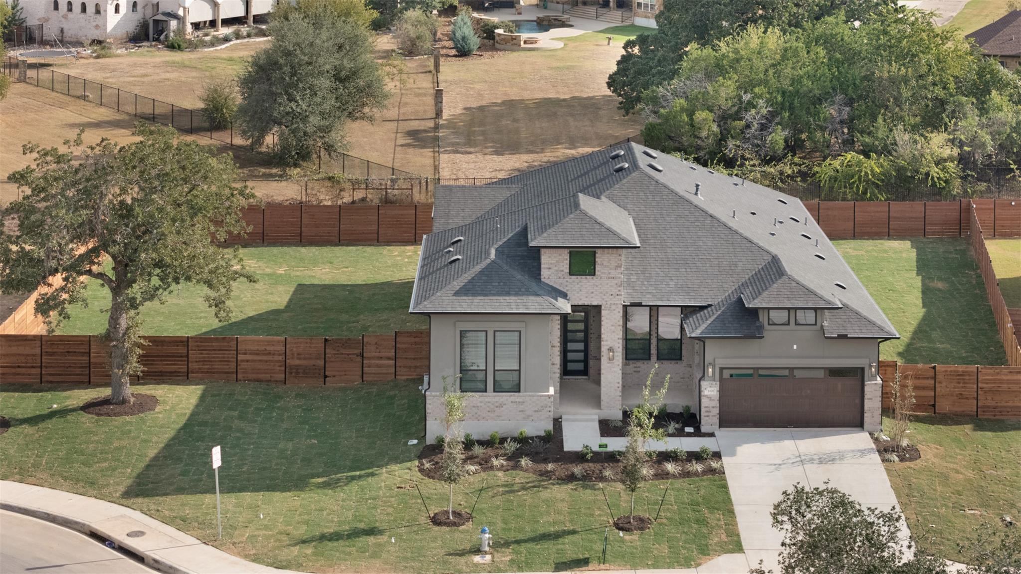 1101 Painted Horse DR