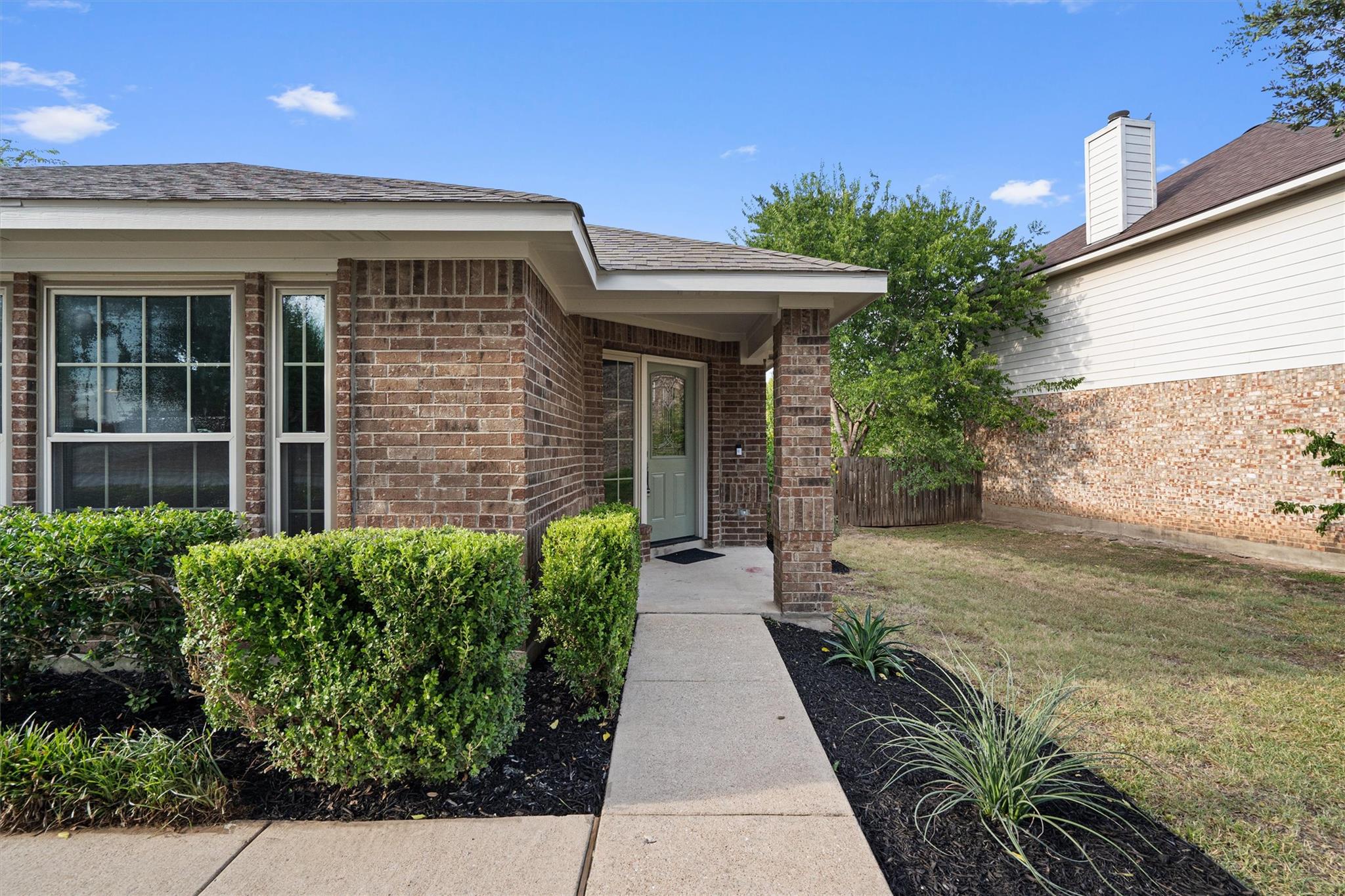1204 Glendalough DR