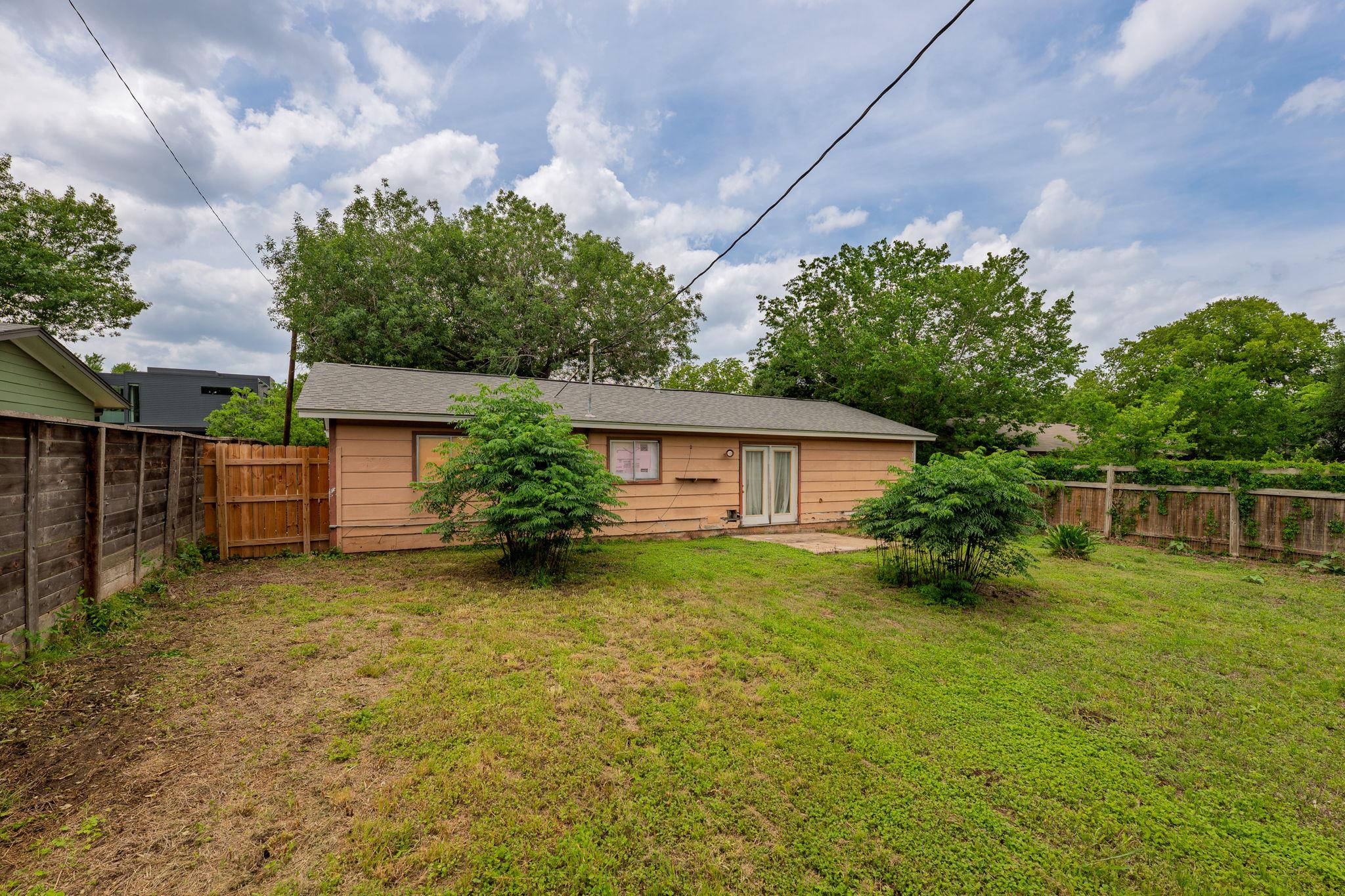 2613 Nottingham LN