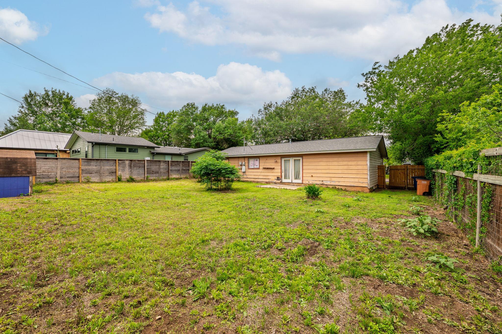 2613 Nottingham LN