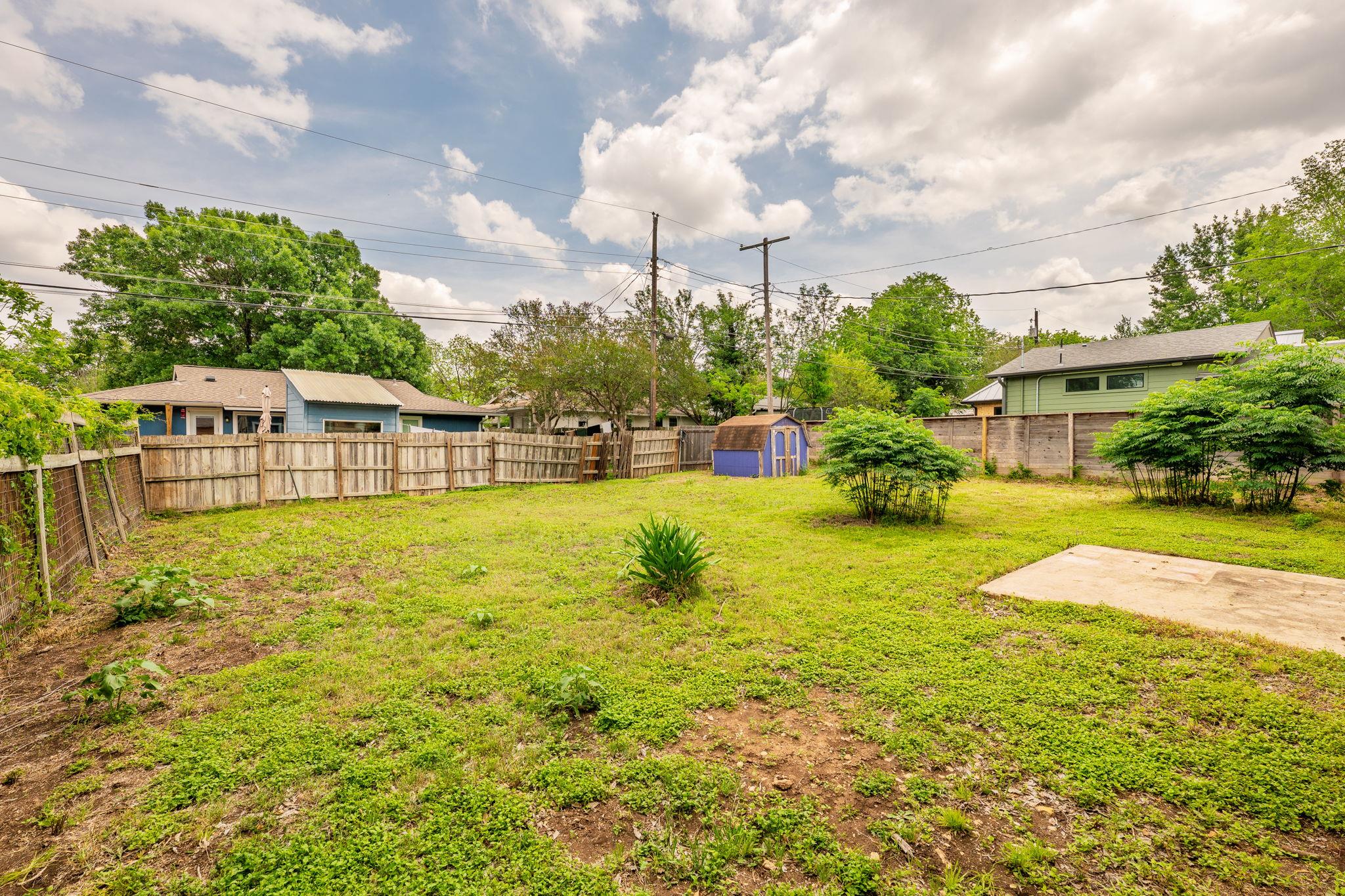 2613 Nottingham LN