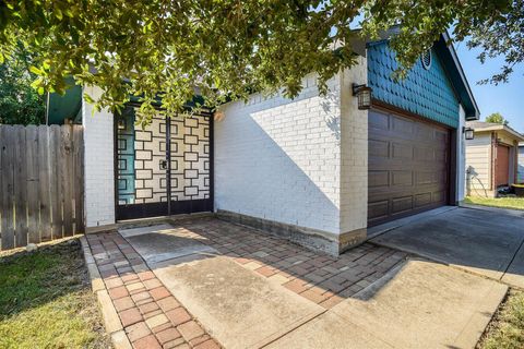 Photo of 1517 Anise DR, Austin, TX 78741 (MLS # 5062129)