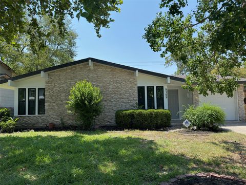 Tiny photo for 8509 Rockwood LN, Austin, TX 78757 (MLS # 6265852)
