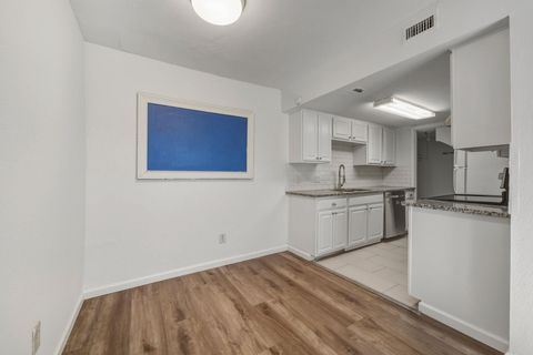 Tiny photo for 2124 Burton DR #125, Austin, TX 78741 (MLS # 6749819)