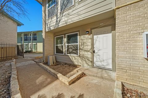 Tiny photo for 2124 Burton DR #125, Austin, TX 78741 (MLS # 6749819)