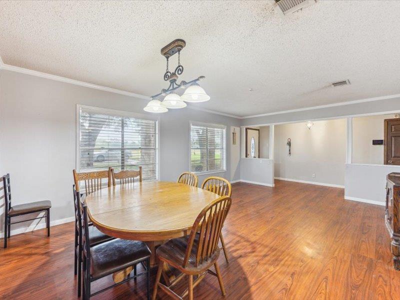 1010 Country Oak DR
