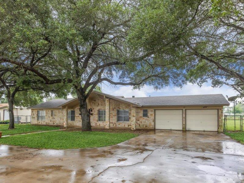 1010 Country Oak DR
