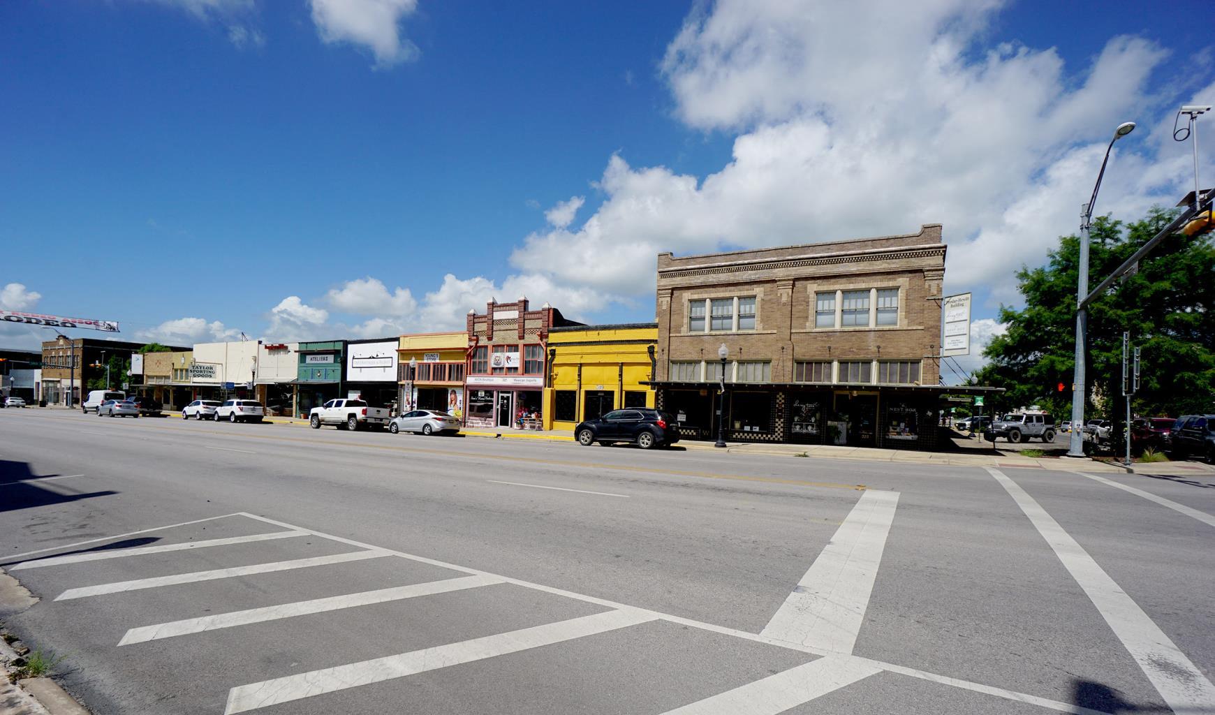 321 N Main ST