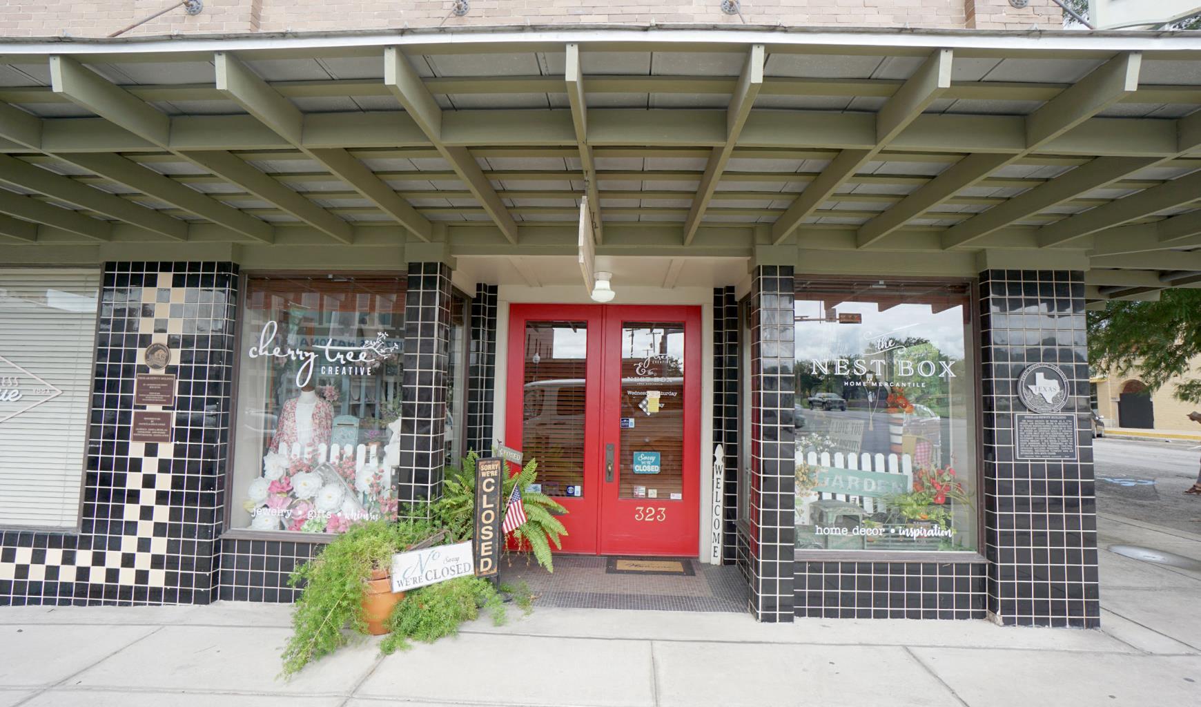 321 N Main ST