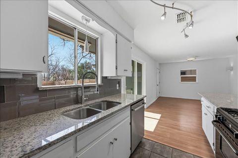 Tiny photo for 1005 Arthur Stiles RD, Austin, TX 78721 (MLS # 5127121)