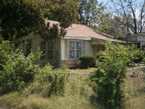 Tiny photo for 7411 NE Carver Ave, Austin, TX 78752 (MLS # 1826165)