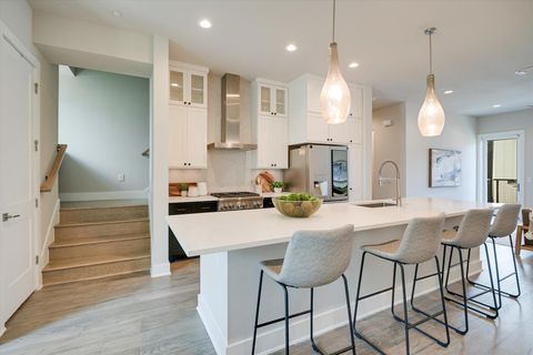 Tiny photo for 4402 Authentic DR #69, Austin, TX 78731 (MLS # 2267099)