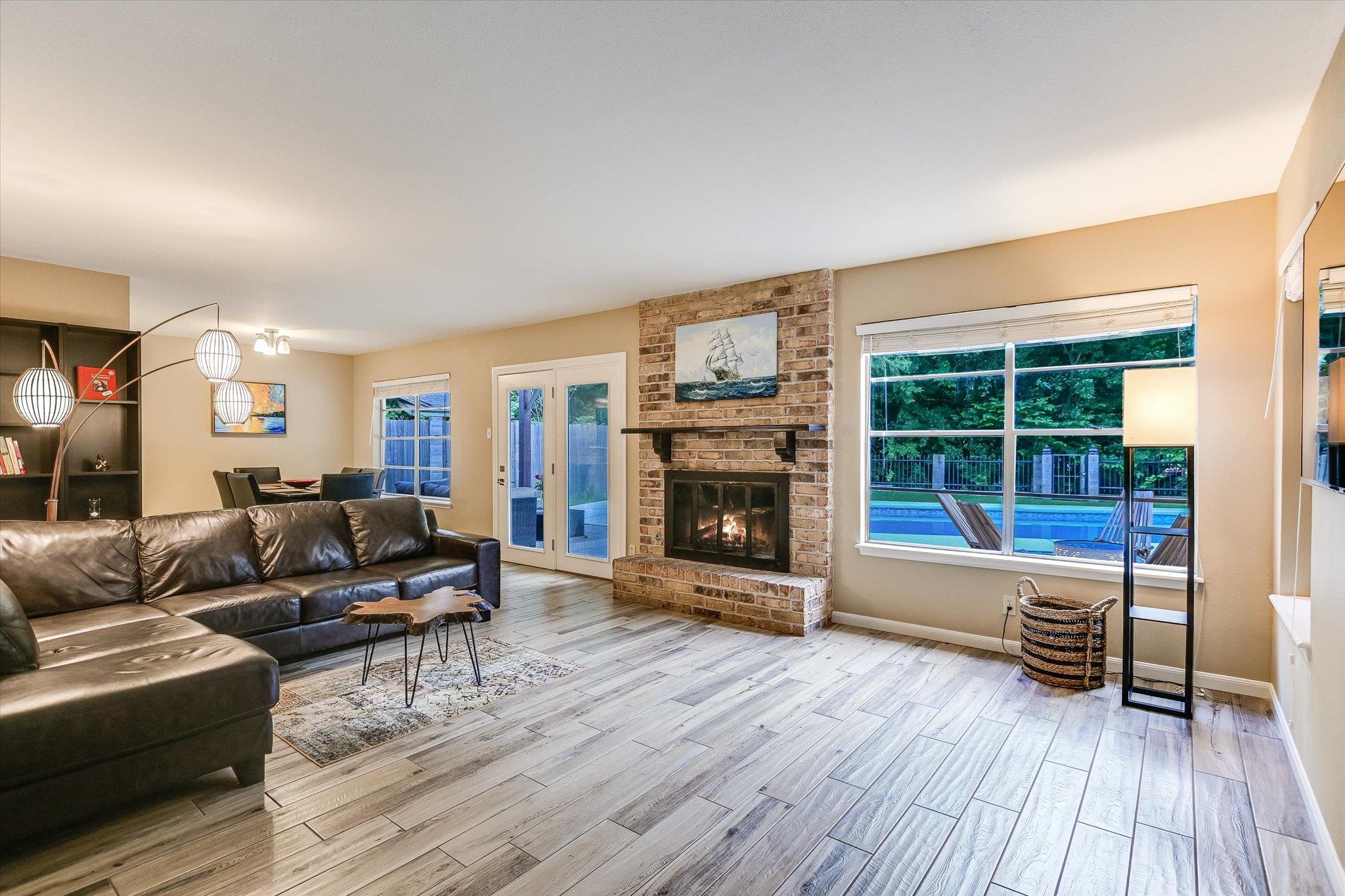 Austin, Texas 78758, United States, 5 Bedrooms Bedrooms, ,3 BathroomsBathrooms,Residential,Active,133760