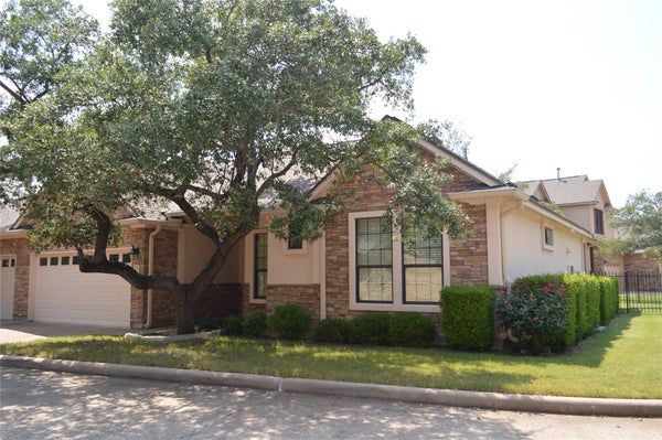4200 DOT DR # 36, AUSTIN, TX 78727 - Image 0d985fc856618ac52bf82c1587f331a2/2948612384