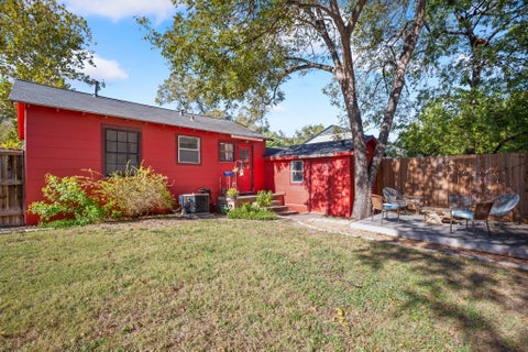 Tiny photo for 3301 Robinson Ave, Austin, TX 78722 (MLS # 3427399)
