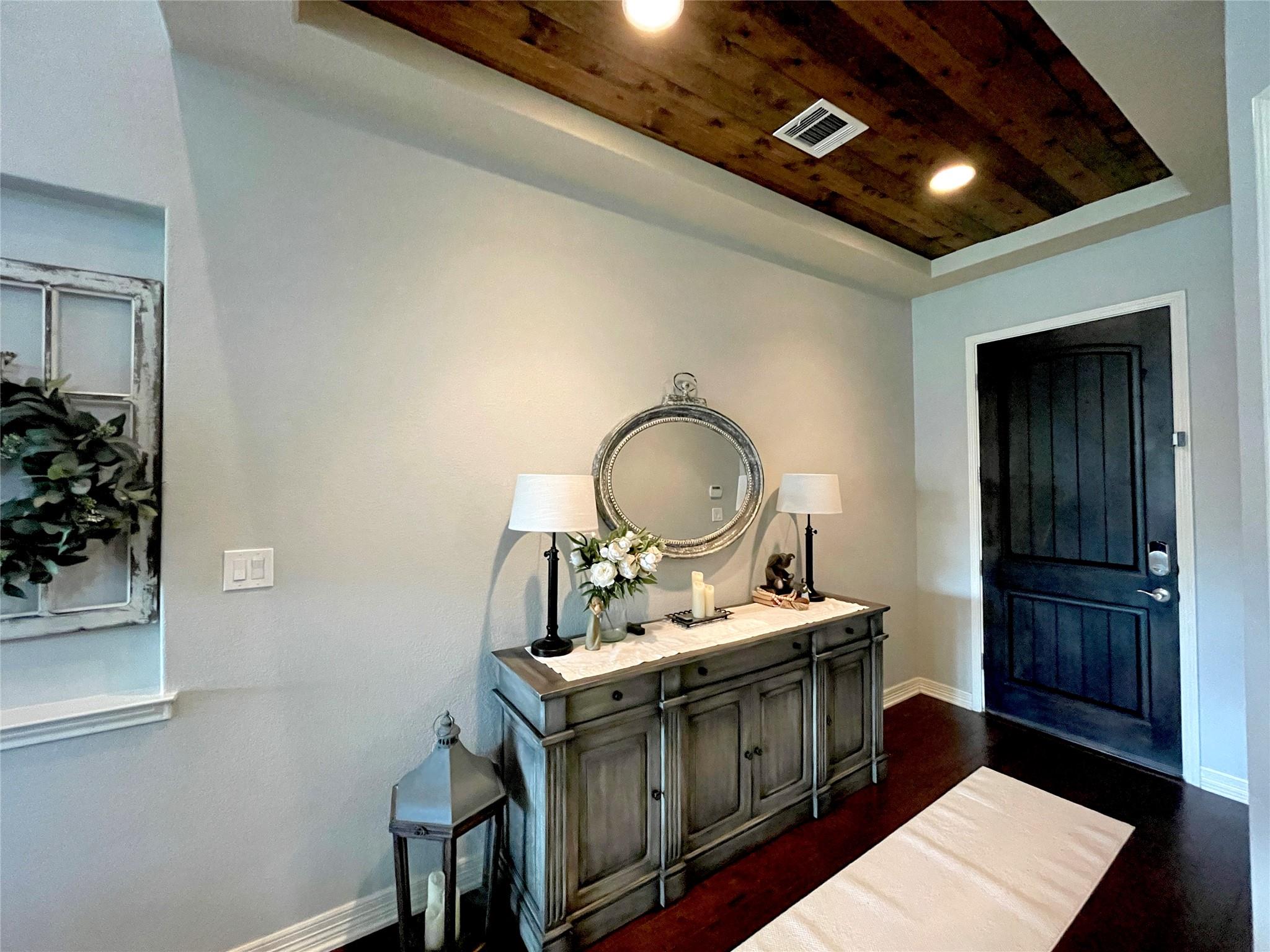 2105 Colinas Verdas RD