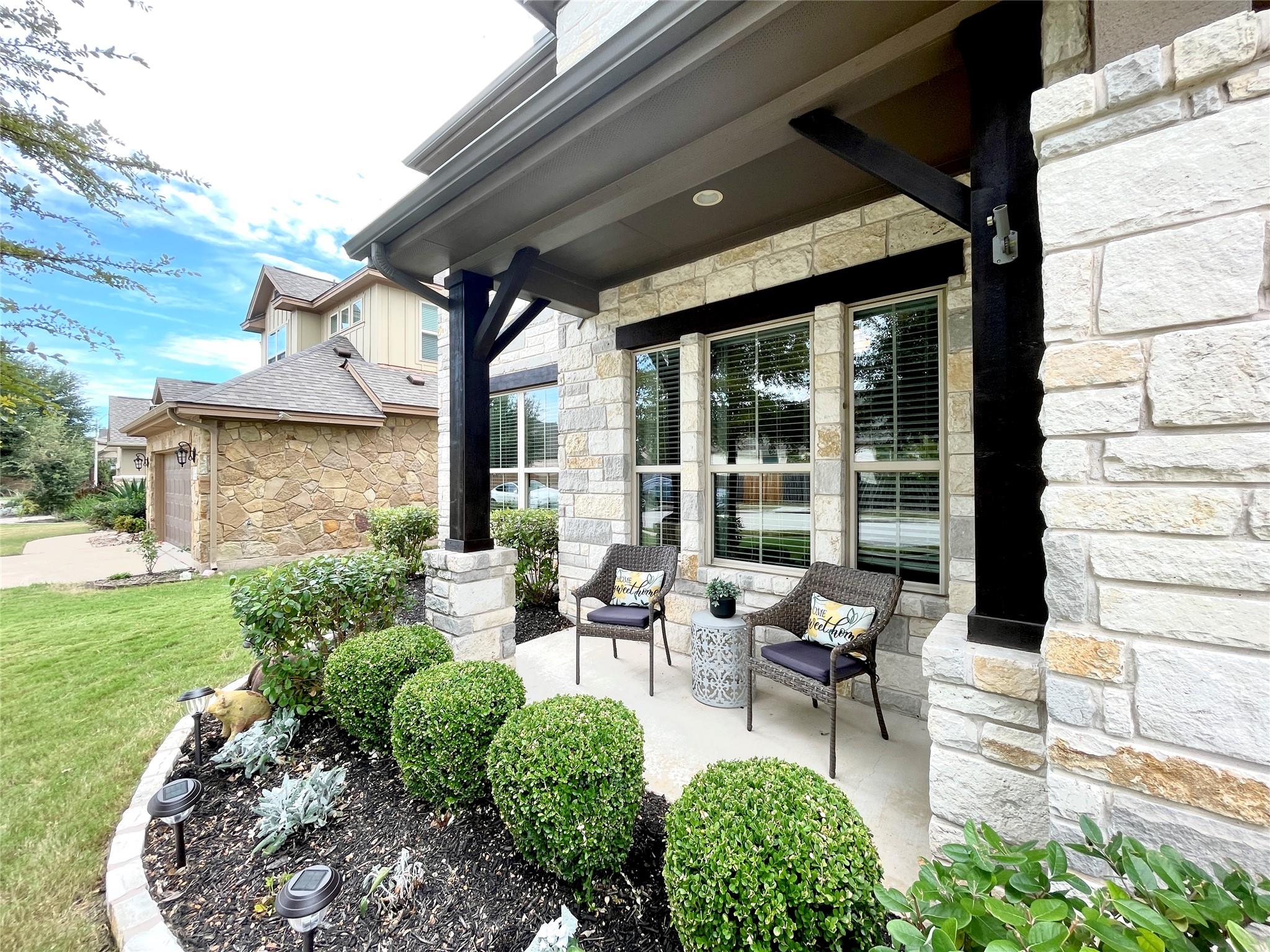 2105 Colinas Verdas RD