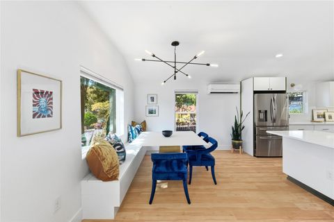 Photo of 2000 E 8th ST, Austin, TX 78702 (MLS # 5817319)