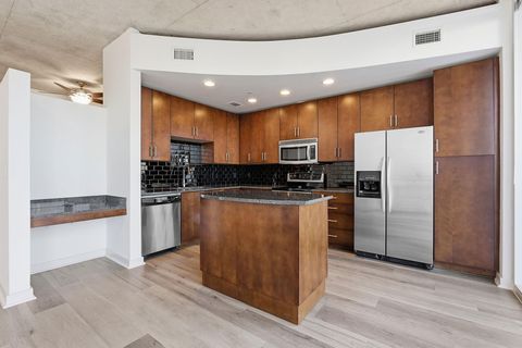 Tiny photo for 360 Nueces ST #1703, Austin, TX 78701 (MLS # 1686042)