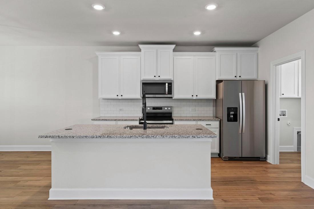 9320 Gladsome PATH