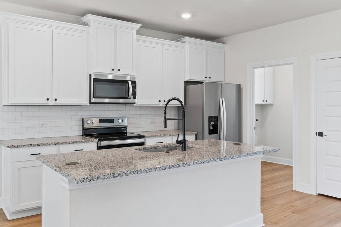 9320 Gladsome PATH