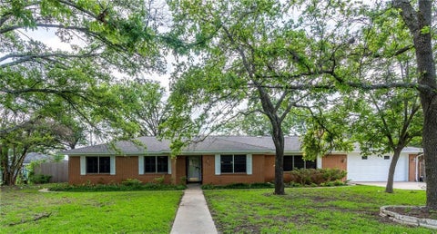 Photo of 12504 Silver Spur RD, Austin, TX 78727 (MLS # 4469621)