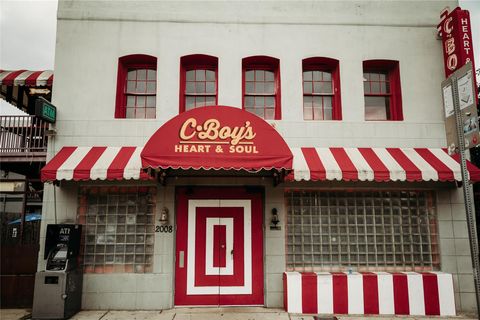 Tiny photo for 2707 Dulce LN #7, Austin, TX 78704 (MLS # 1311974)