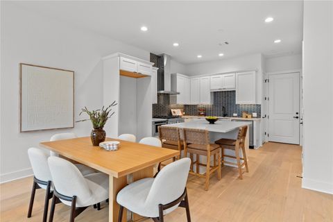 Tiny photo for 2707 Dulce LN #7, Austin, TX 78704 (MLS # 1311974)