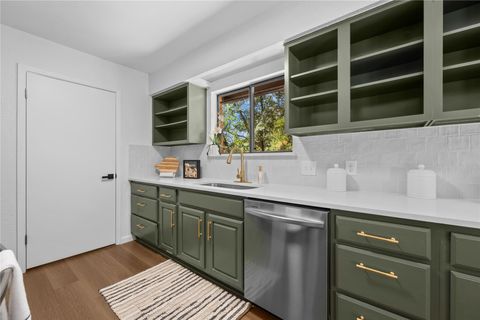 Tiny photo for 2400 Rockingham CIR, Austin, TX 78704 (MLS # 2127053)