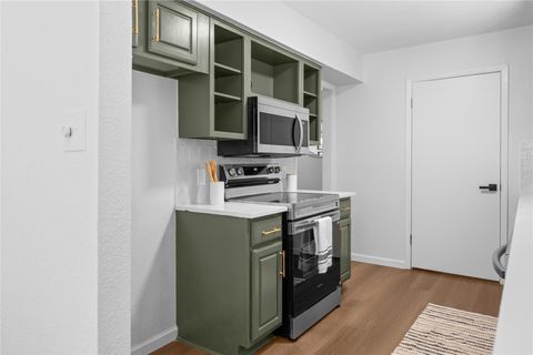 Tiny photo for 2400 Rockingham CIR, Austin, TX 78704 (MLS # 2127053)