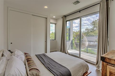 Tiny photo for 104 W 45 ST, Austin, TX 78751 (MLS # 4662154)