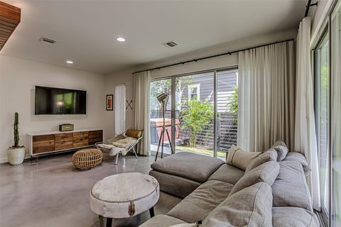 Tiny photo for 104 W 45 ST, Austin, TX 78751 (MLS # 4662154)