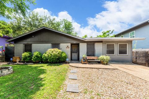 Photo of 903 Audrey DR, Austin, TX 78704 (MLS # 5938946)