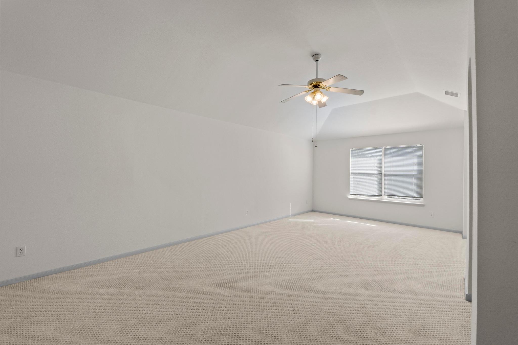 202 E Custers Creek BND