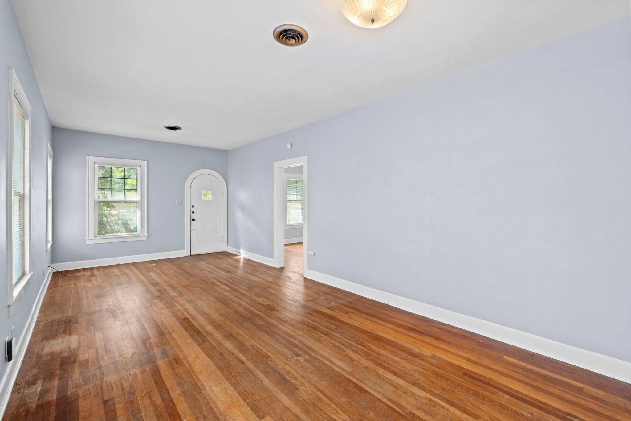3014 Hemphill PARK