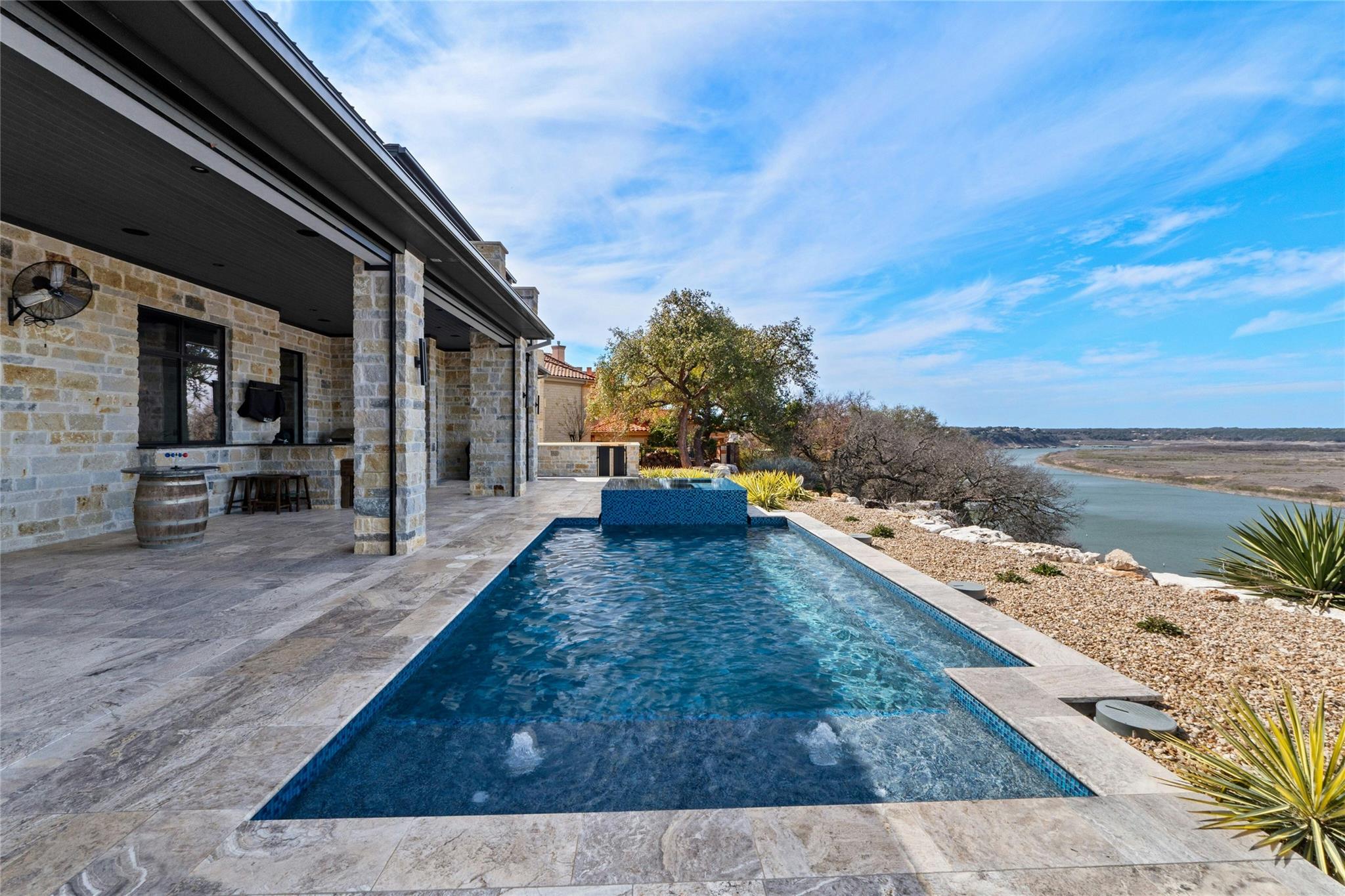 2923 Cliff PT