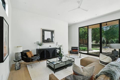 Tiny photo for 2411 Wilke DR, Austin, TX 78704 (MLS # 6989581)