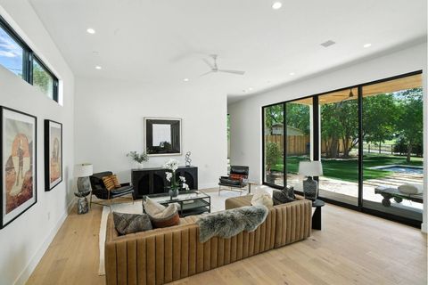 Tiny photo for 2411 Wilke DR, Austin, TX 78704 (MLS # 6989581)
